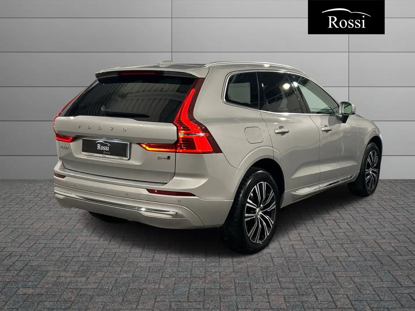 Volvo XC60 2.0 b4 Plus Bright awd auto Argento - 2