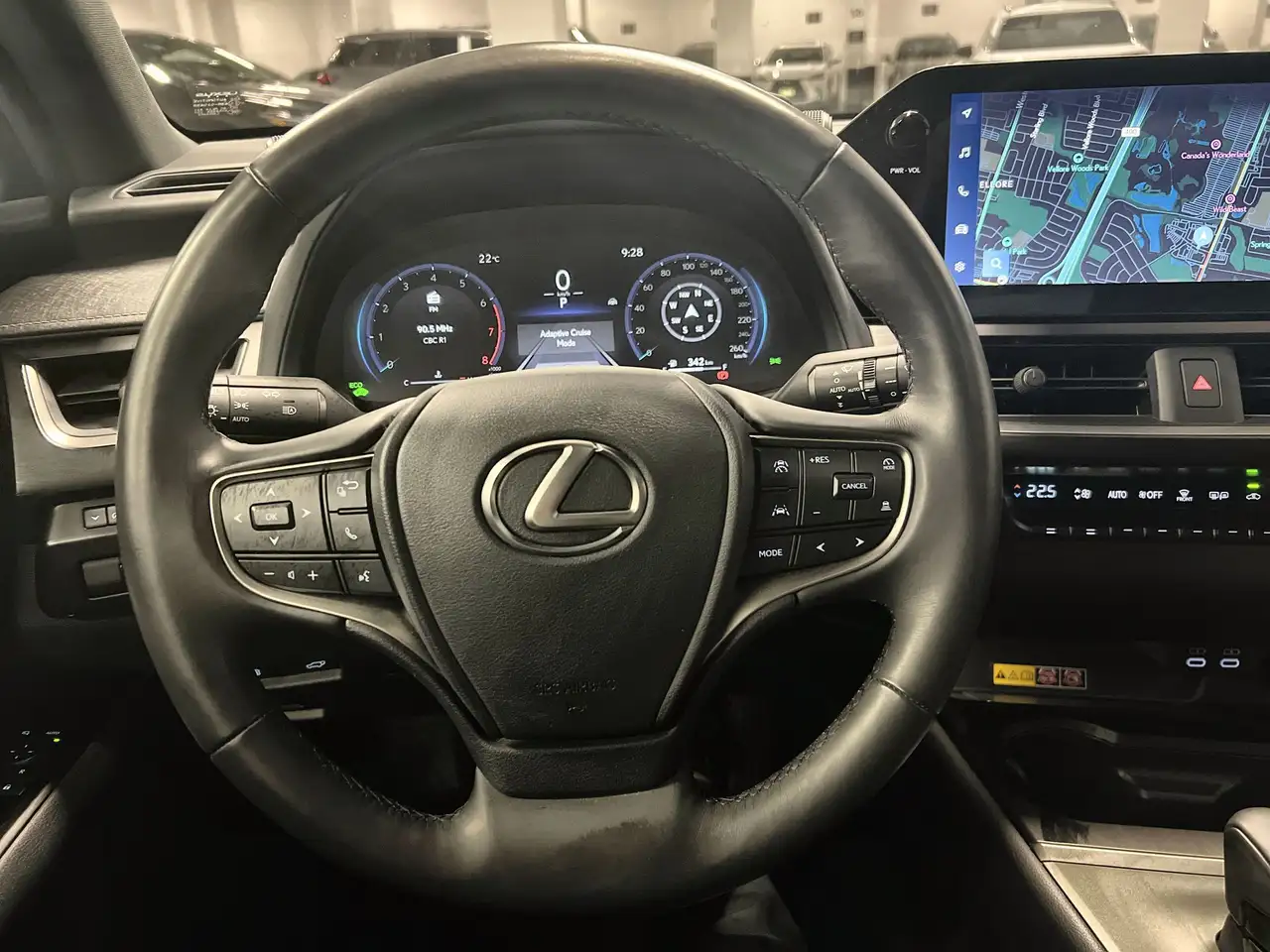 Lexus UX снимка Lexus UX