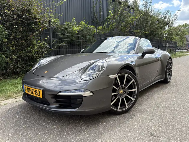 Porsche 991 Cabrio 3.4 Carrera 4 / AUTOMAAT / NAVI / SPORT CHR