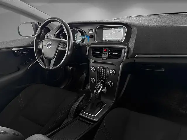 Volvo V40 view 10