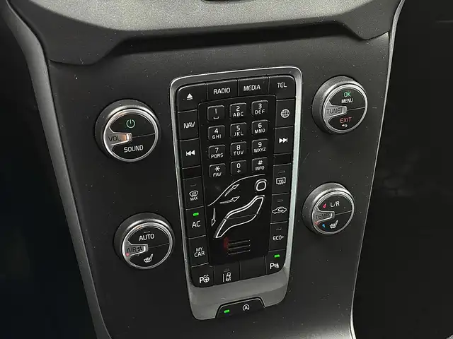 Volvo V40 view 13