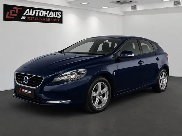 Volvo V40 main image