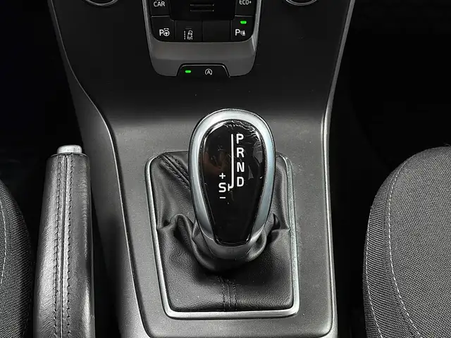 Volvo V40 view 12