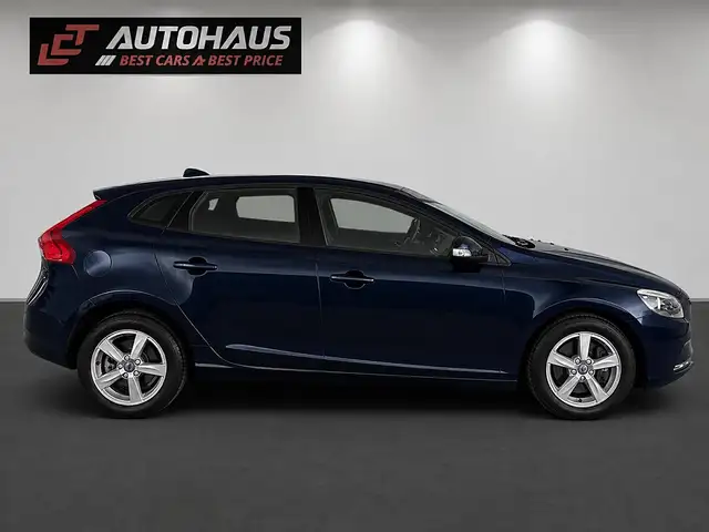 Volvo V40 view 5