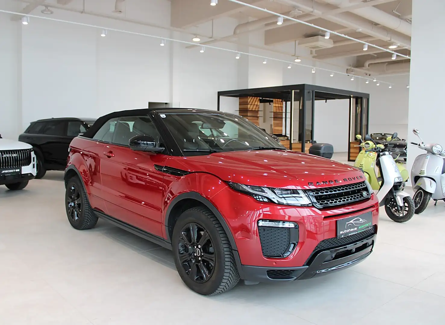 Land Rover Range Rover Evoque Cabriolet SE Dynamic 2,0 Si4 Aut. **Allrad** Rot - 2