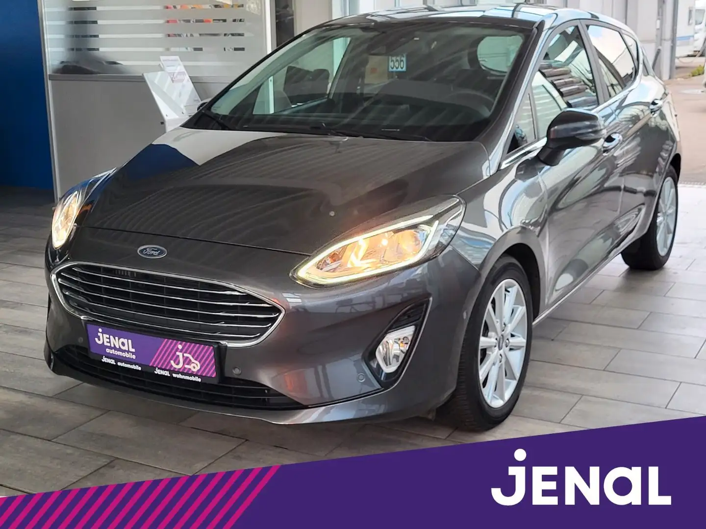 Ford Fiesta Titanium AUTOM./WINTER-P./PDC/KLIMAAUTOM. Grau - 1