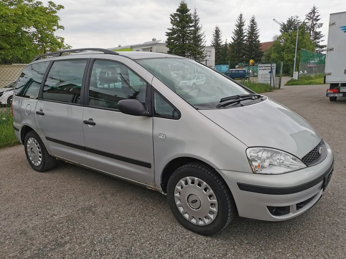 Ford Galaxy Trend 7 sitzer - 1