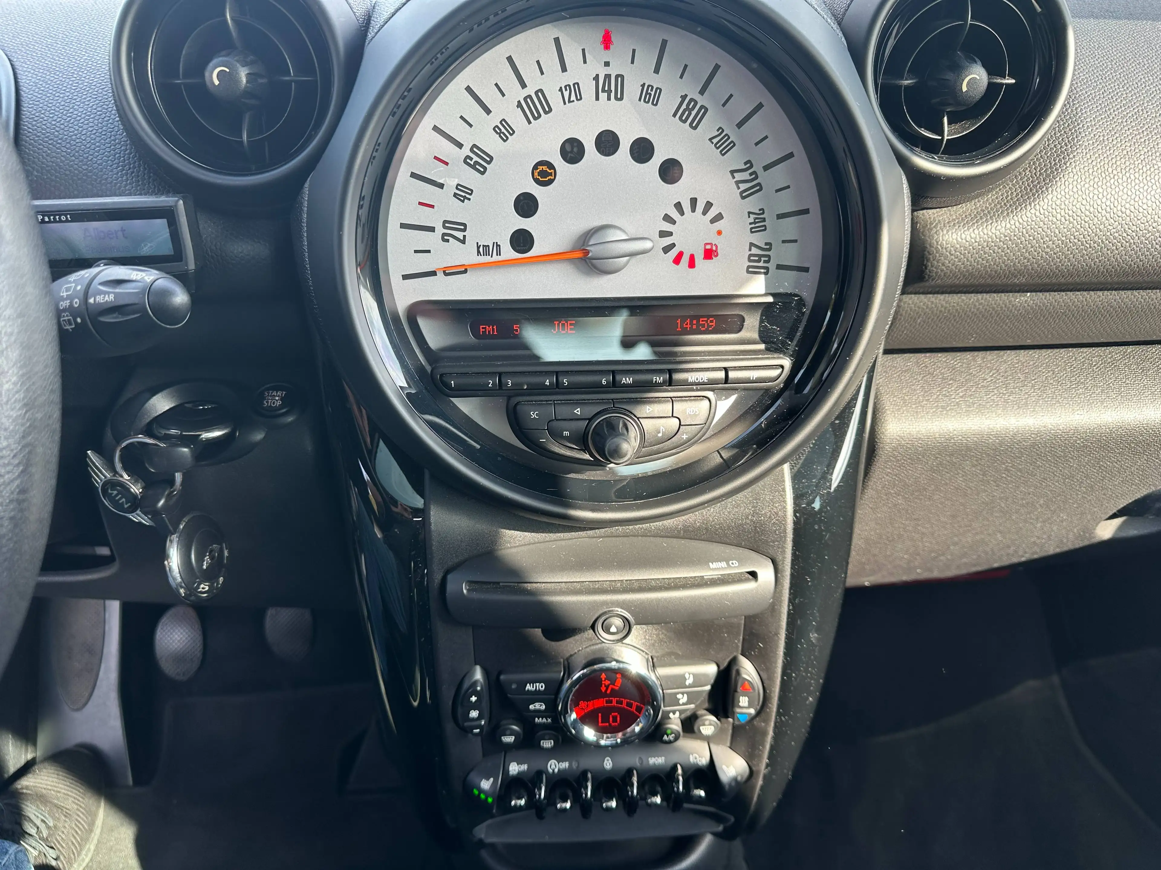 MINI Cooper Countryman Mini Countryman 1.6i Cooper Pack Chili Bluetooth — photo 13