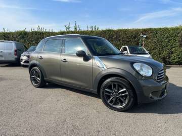 Mini Countryman 1.6i Cooper Pack Chili Bluetooth
