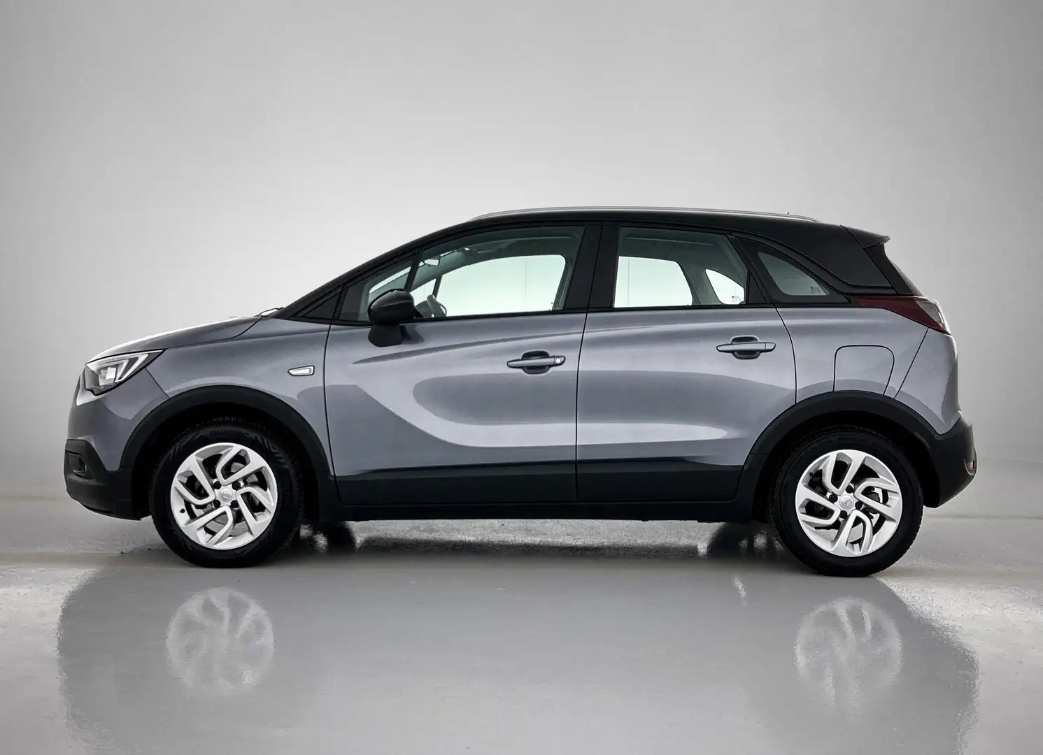 Opel Crossland X 1.2 Online Edition | 83pk | Navigatie | 53.000km! Gris - 2