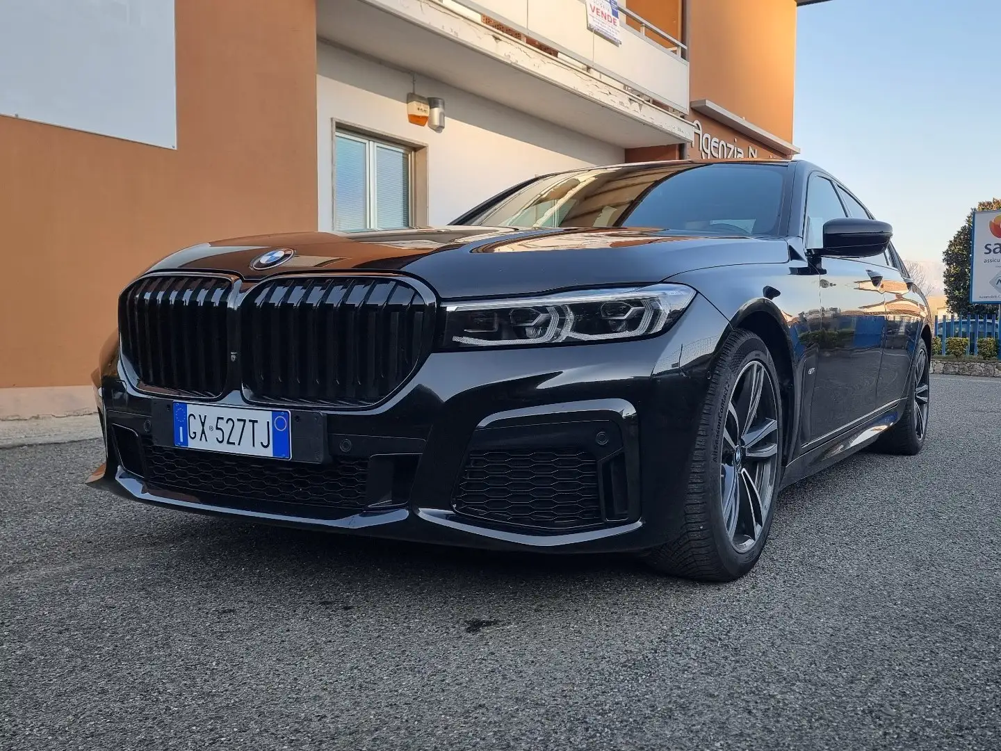 BMW 730 730d mhev 48V Msport auto Nero - 1