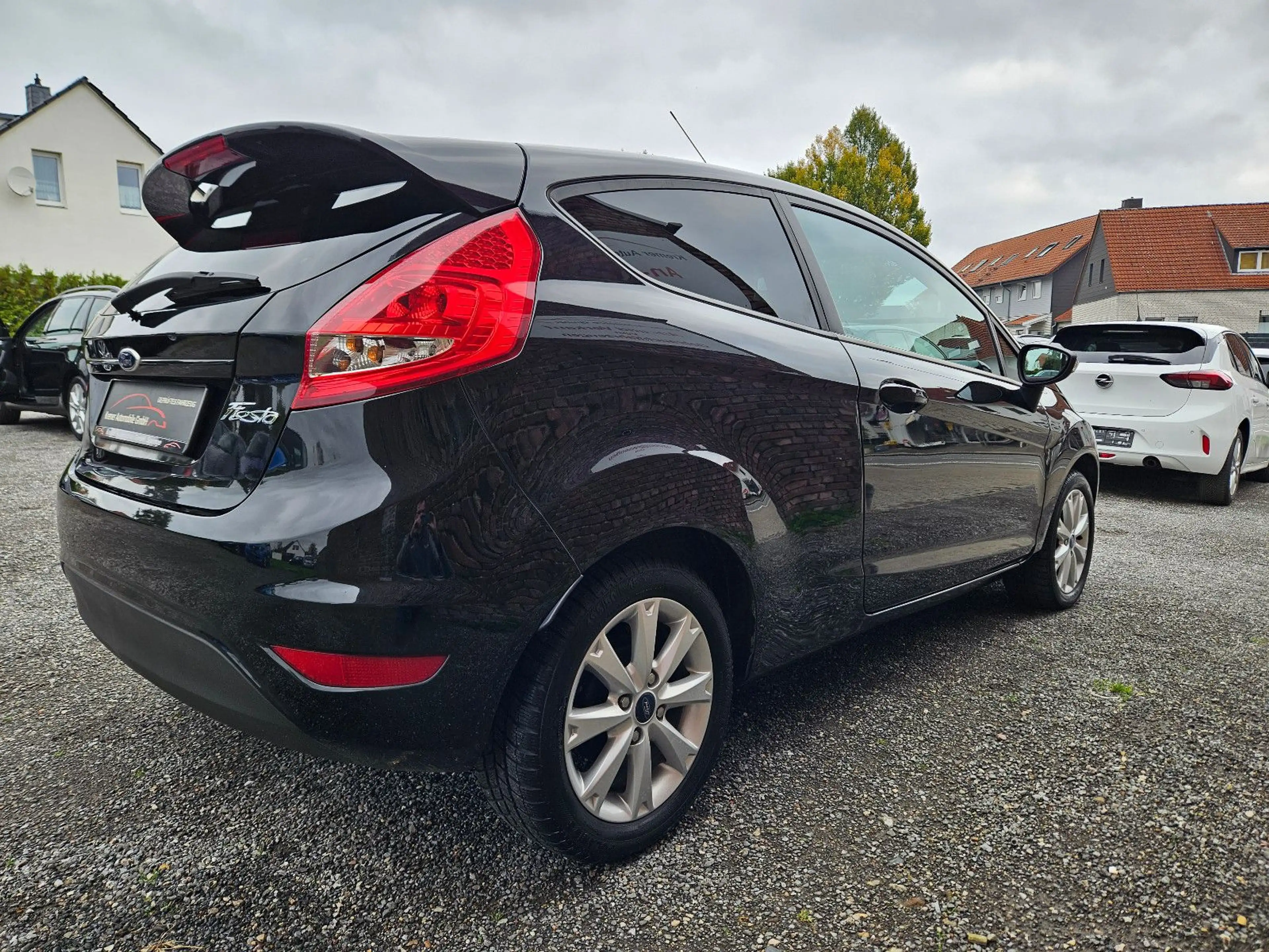 Ford Fiesta 1.25 Champions Edition | Zahnriemen neu — photo 6