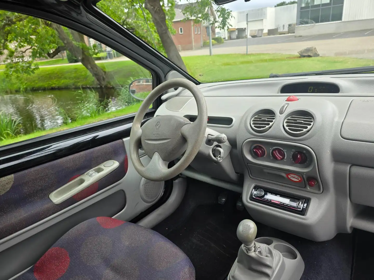 Renault Twingo 1.2 Epicéa *apk:09-2026* Zwart - 2