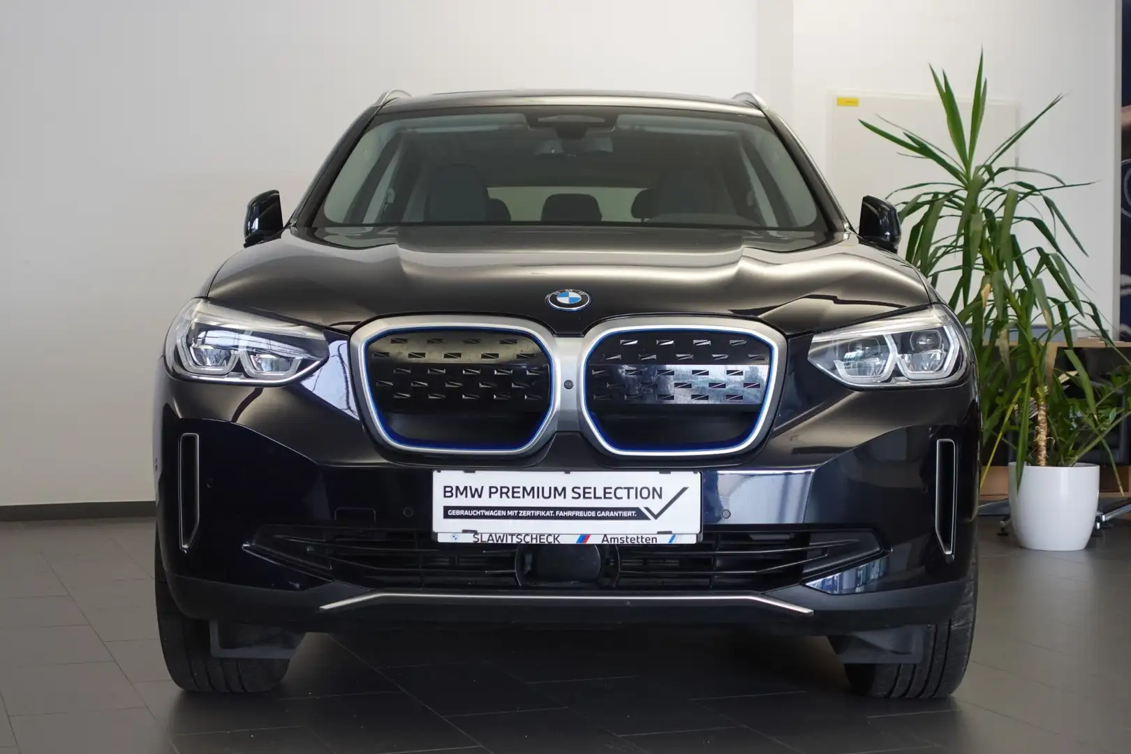 BMW iX3 iX3 Impressive Zwart - 2