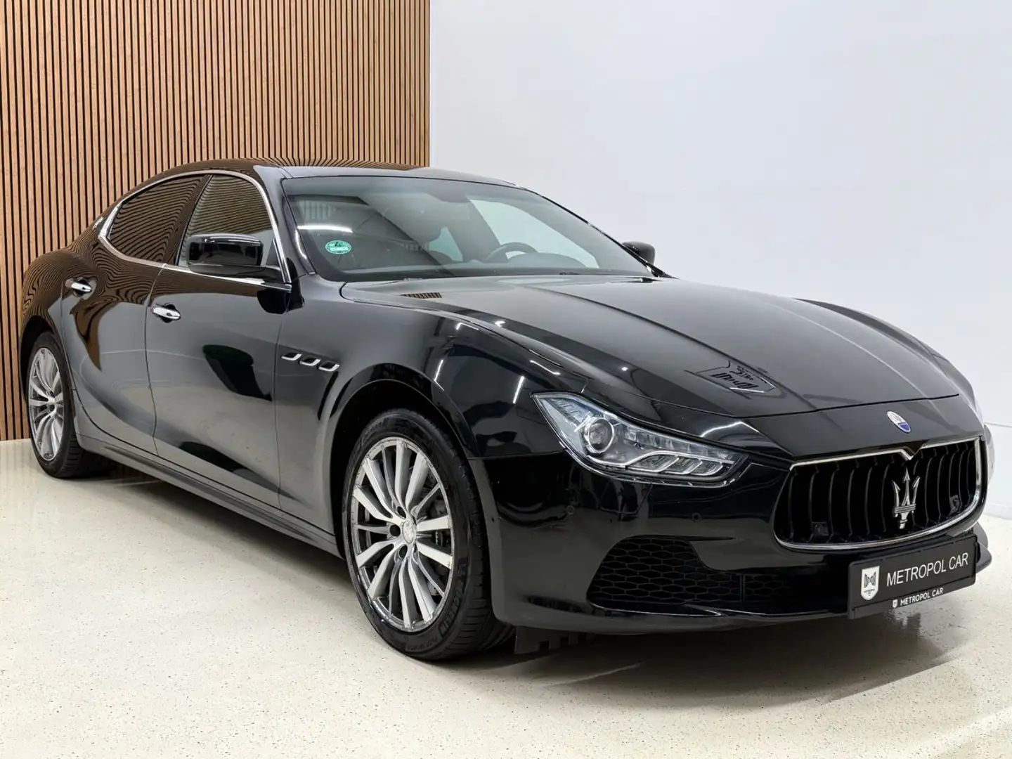 Maserati Ghibli 3.0 V6 Twin Turbo S Q4 KAM/H&K/MEM/KEY/LM Schwarz - 1
