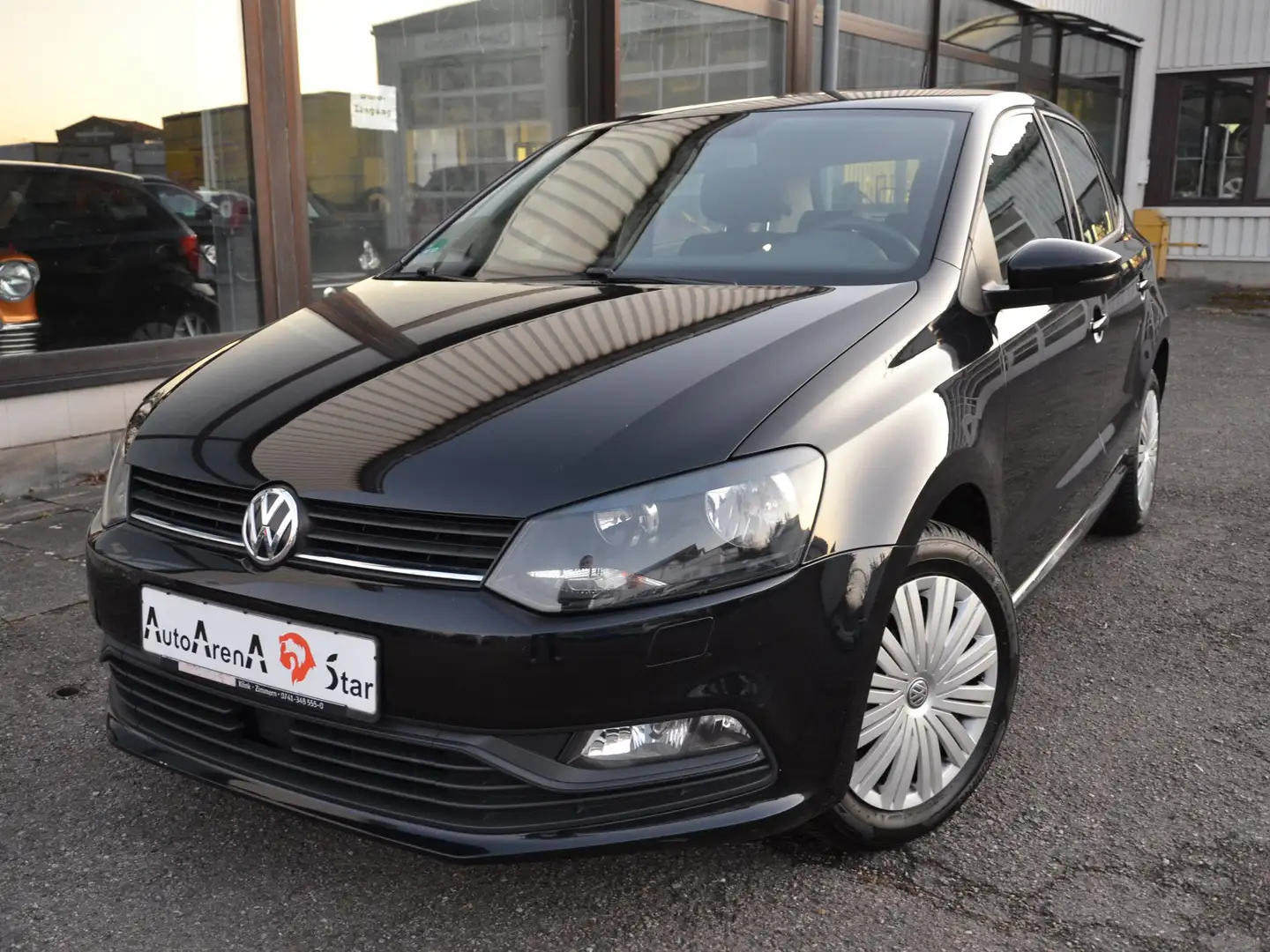 Volkswagen Polo 1,0 Trendline BMT,Airbag,Klima,Servo,Shz,CD-Radio Schwarz - 1