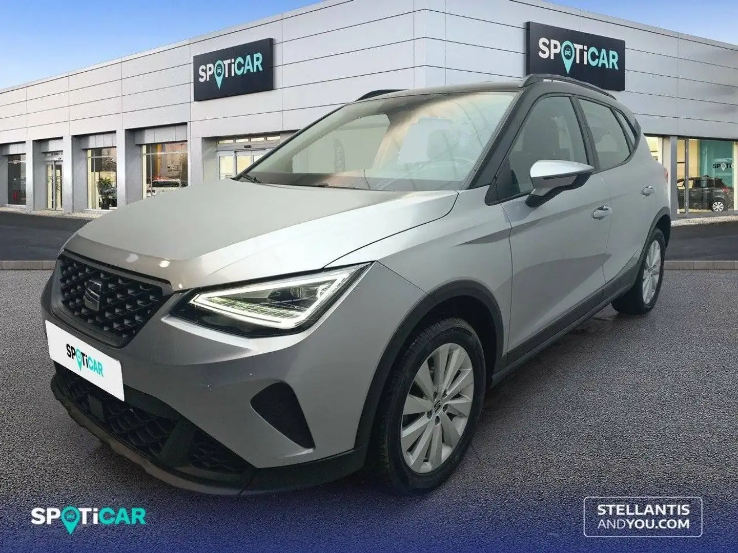 SEAT Arona 1.0 TSI 81kW (110CV) Style Plus Grijs - 1