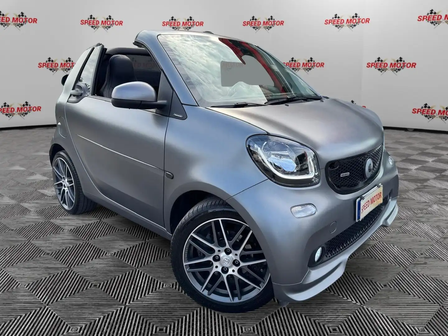 smart forTwo BRABUS 0.9 Turbo twinamic Cabrio Xclusive, PRONTA Gri - 1
