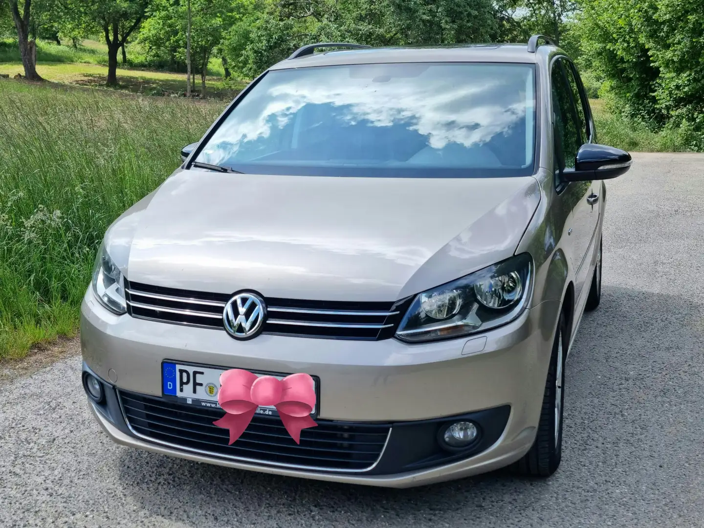 Volkswagen Touran Touran 1.4 TSI DSG MATCH,AHK,PANORAMA Beige - 1