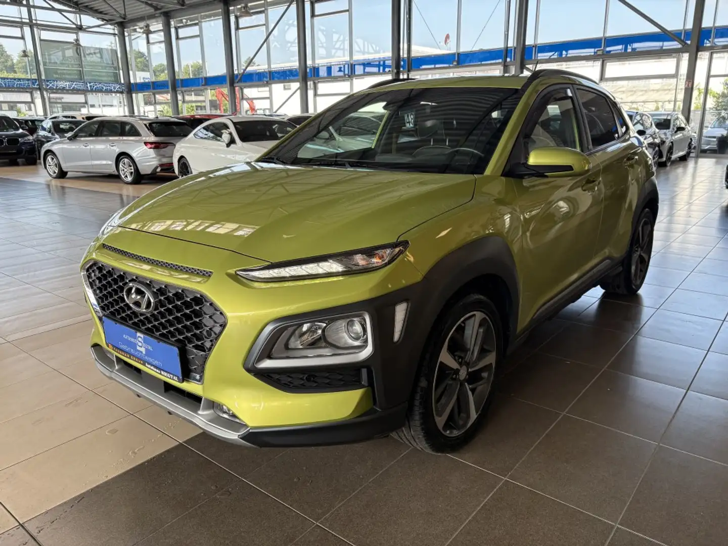 Hyundai KONA Style*R-Cam*CarPlay*AHK*Winter-Paket*PDC Amarillo - 1