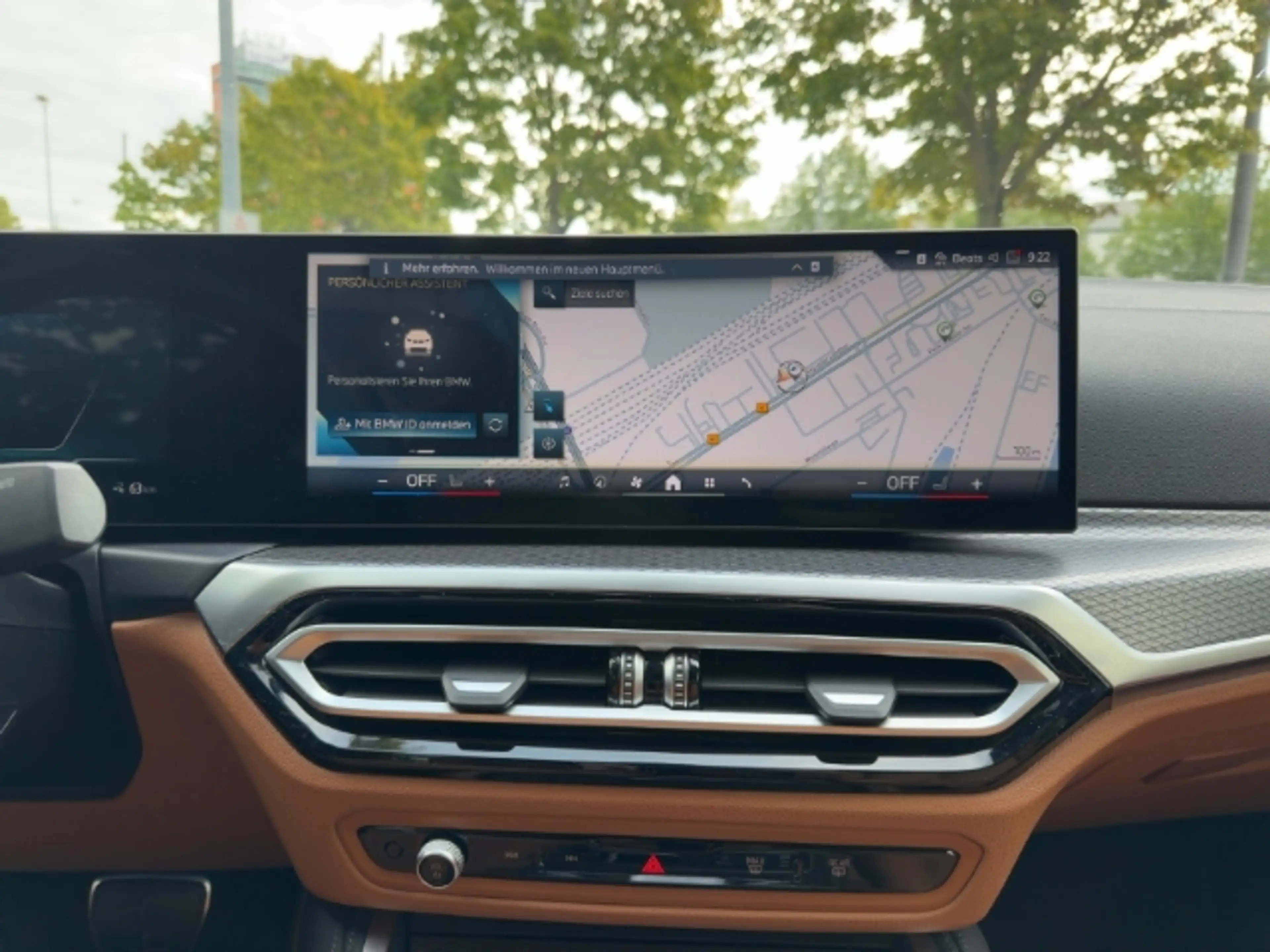 BMW i4 eDrive40 Gran Coupe Sportpaket HUD Navi Leder Digi — photo 9