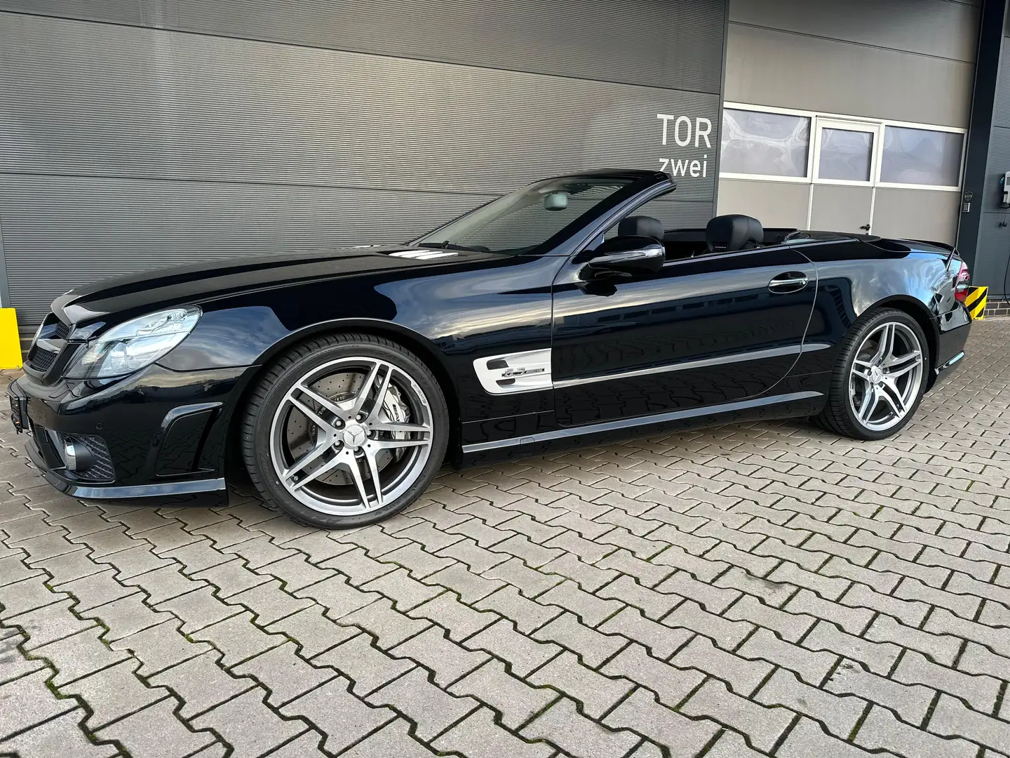 Mercedes-Benz SL 63 AMG SL 63 AMG (230.470) Černá - 1