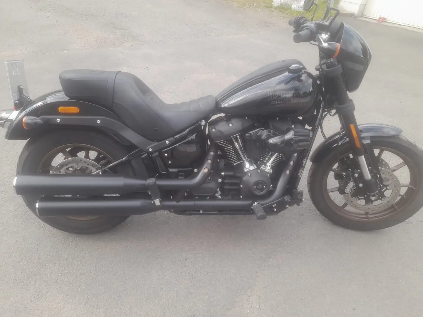 Harley-Davidson Lowrider S Schwarz - 1