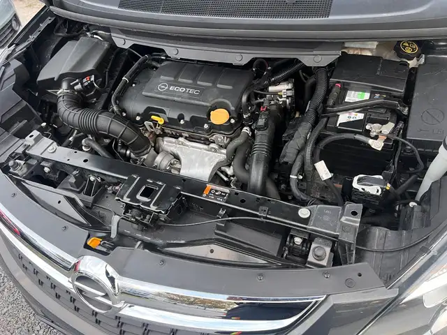 Opel Zafira view 7