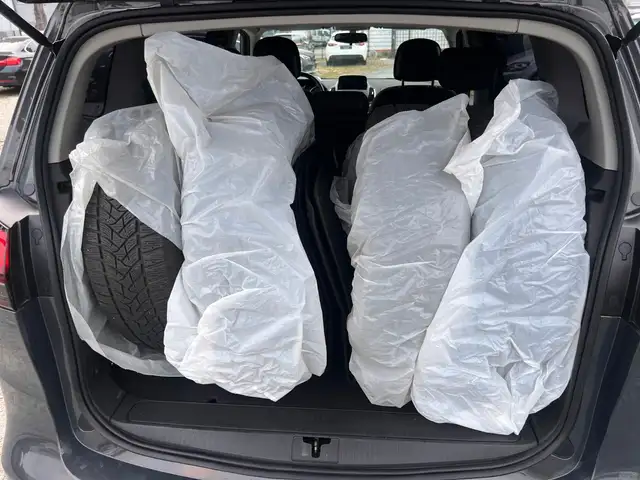 Opel Zafira view 8