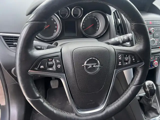 Opel Zafira view 17