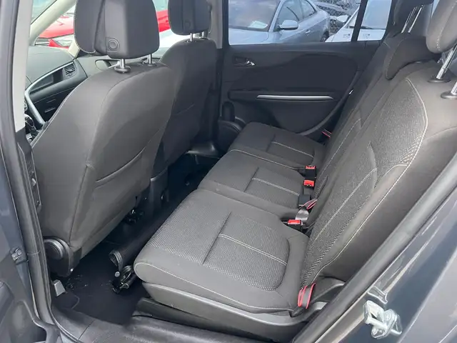 Opel Zafira view 12