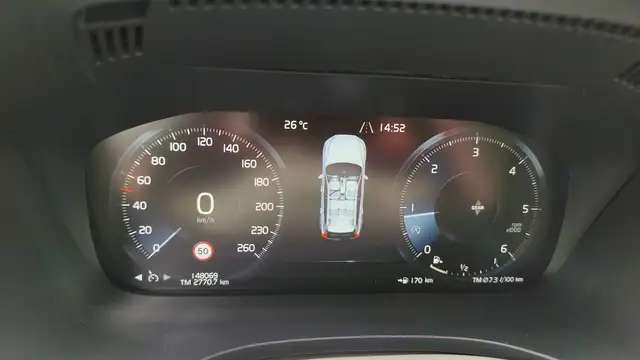 Volvo XC60 view 12
