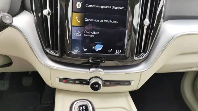 Volvo XC60 view 13