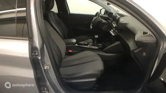 Peugeot 208 view 15