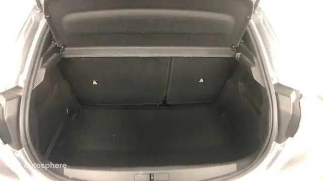 Peugeot 208 view 14
