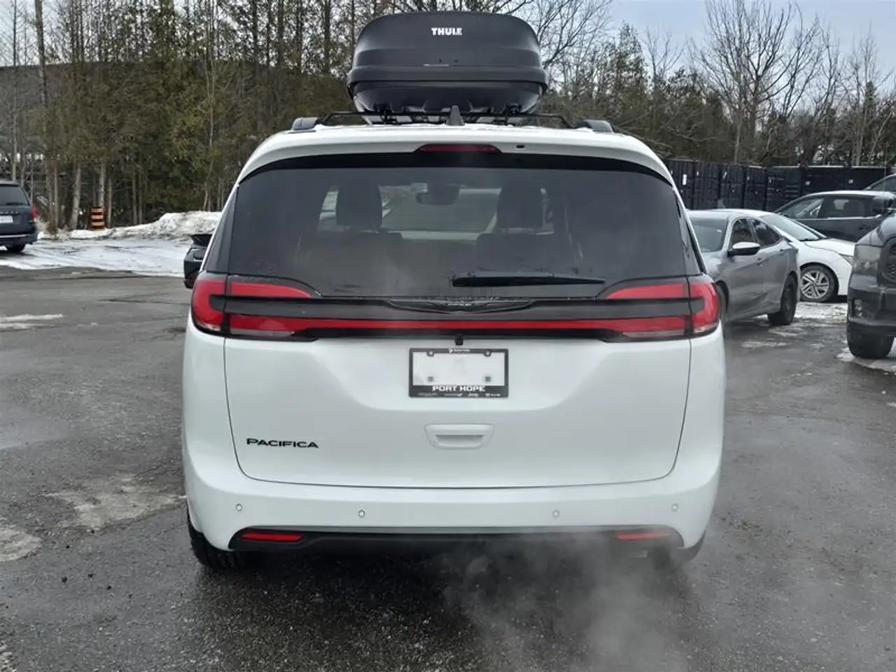 Chrysler Pacifica снимка Chrysler Pacifica
