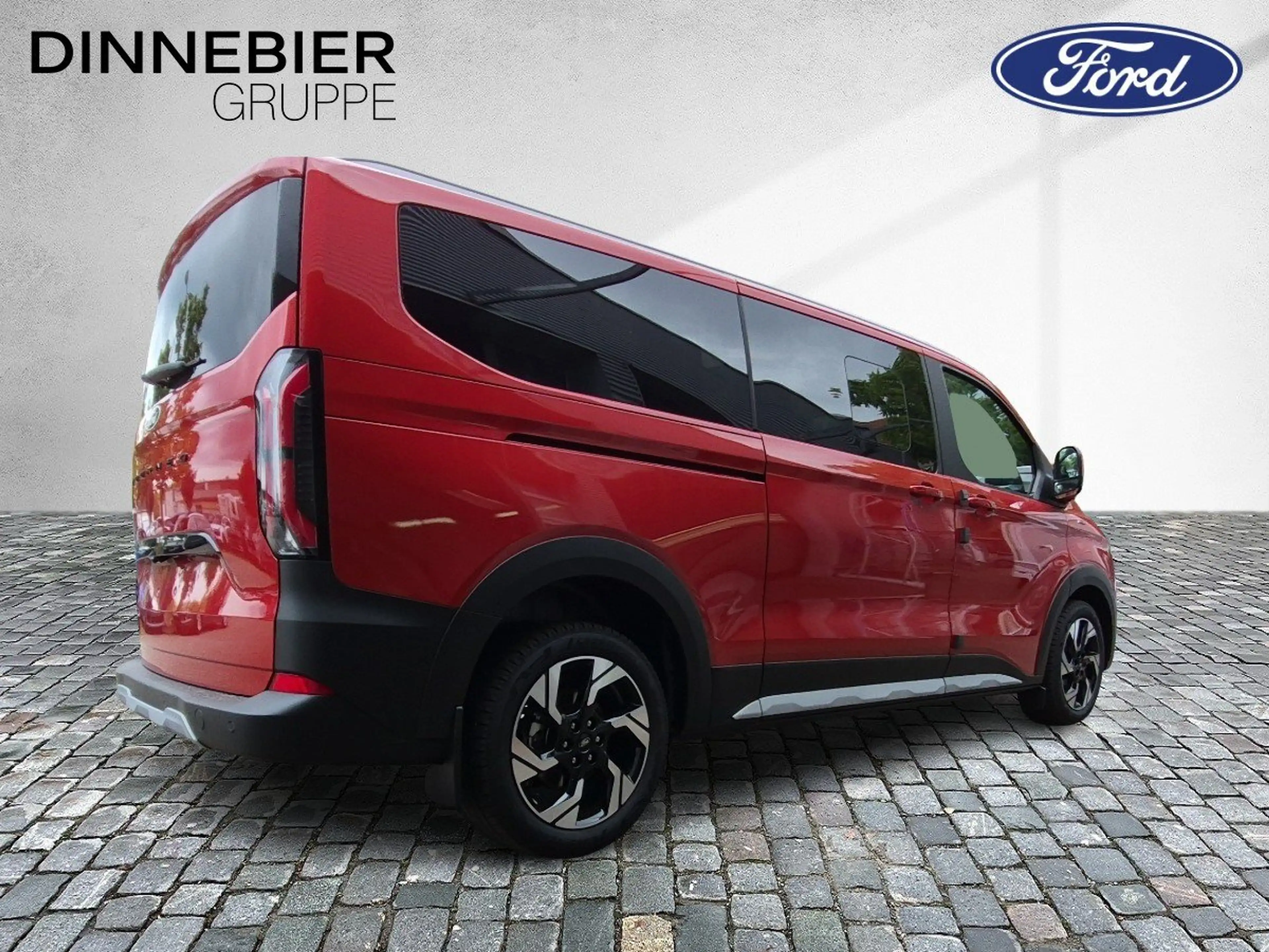 Ford Tourneo Custom Bus 340 L2 Active 171 kW — photo 5