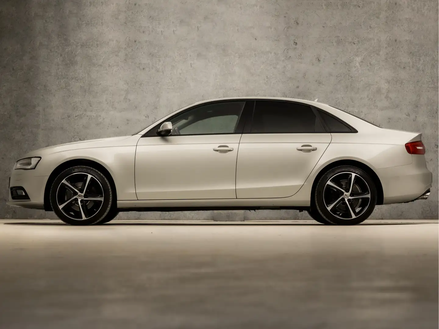 Audi A4 Limousine 1.8 TFSI Pro Line 170Pk Automaat (NAVIGA Сірий - 2