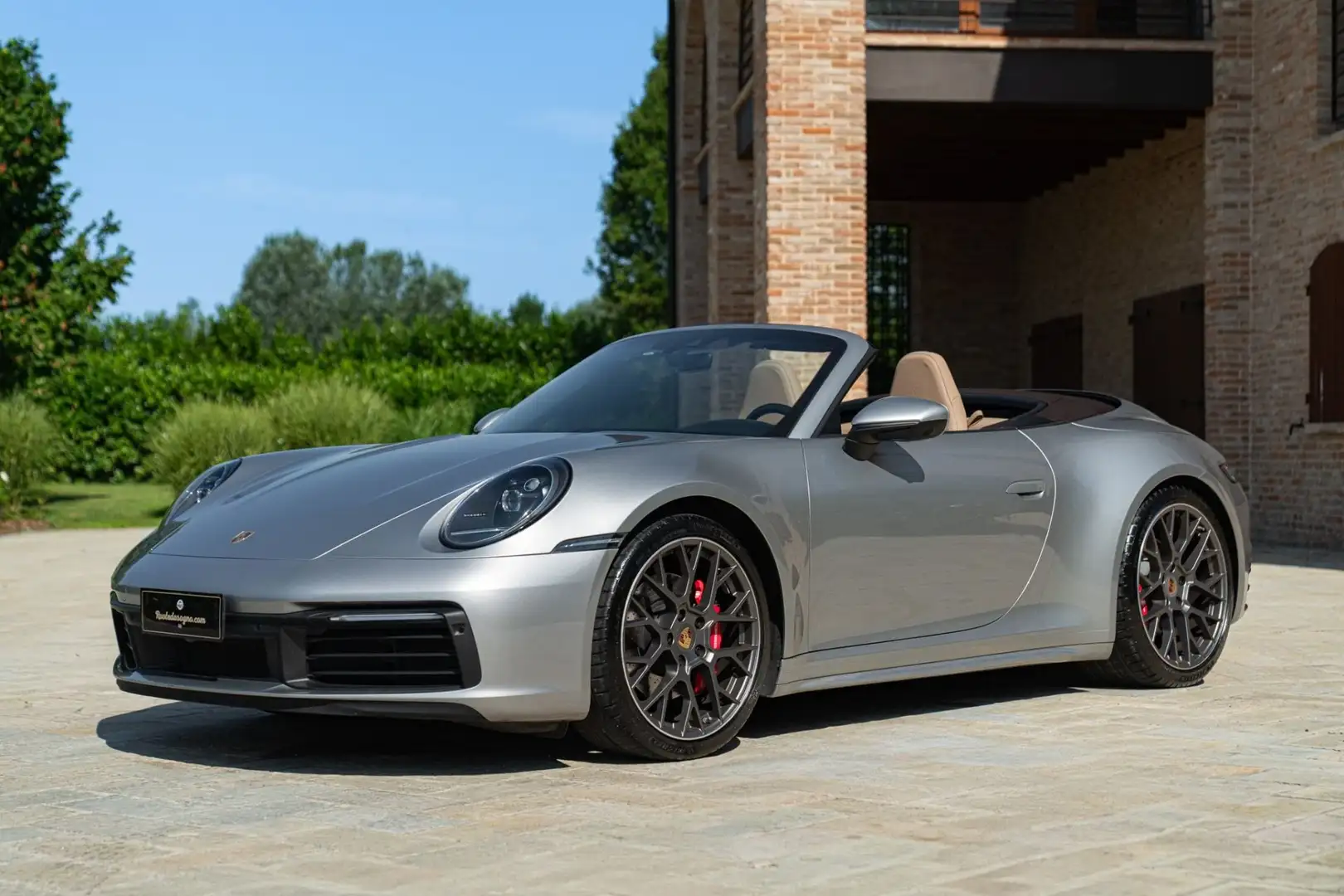 Porsche 992 (911) 4S CABRIOLET Grau - 1