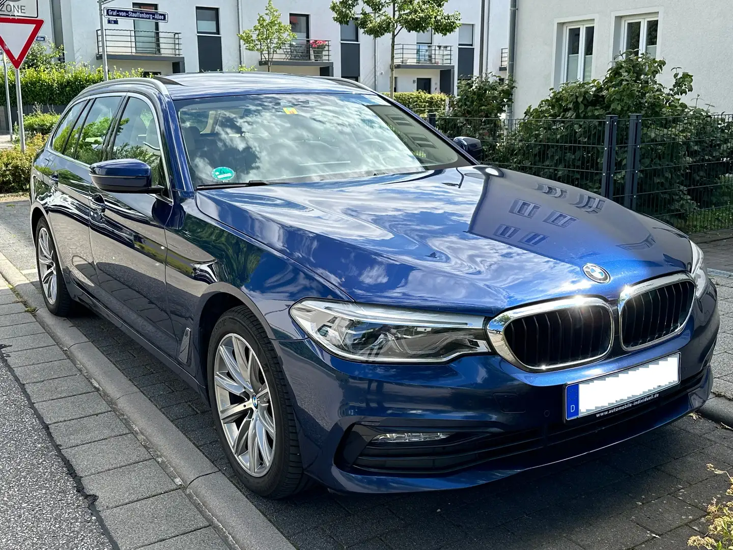 BMW 520 520d Touring Aut.Sport Line Blau - 2