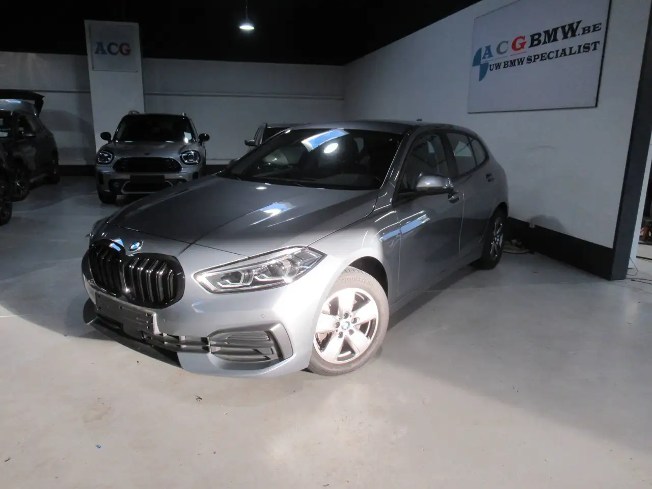 BMW 118