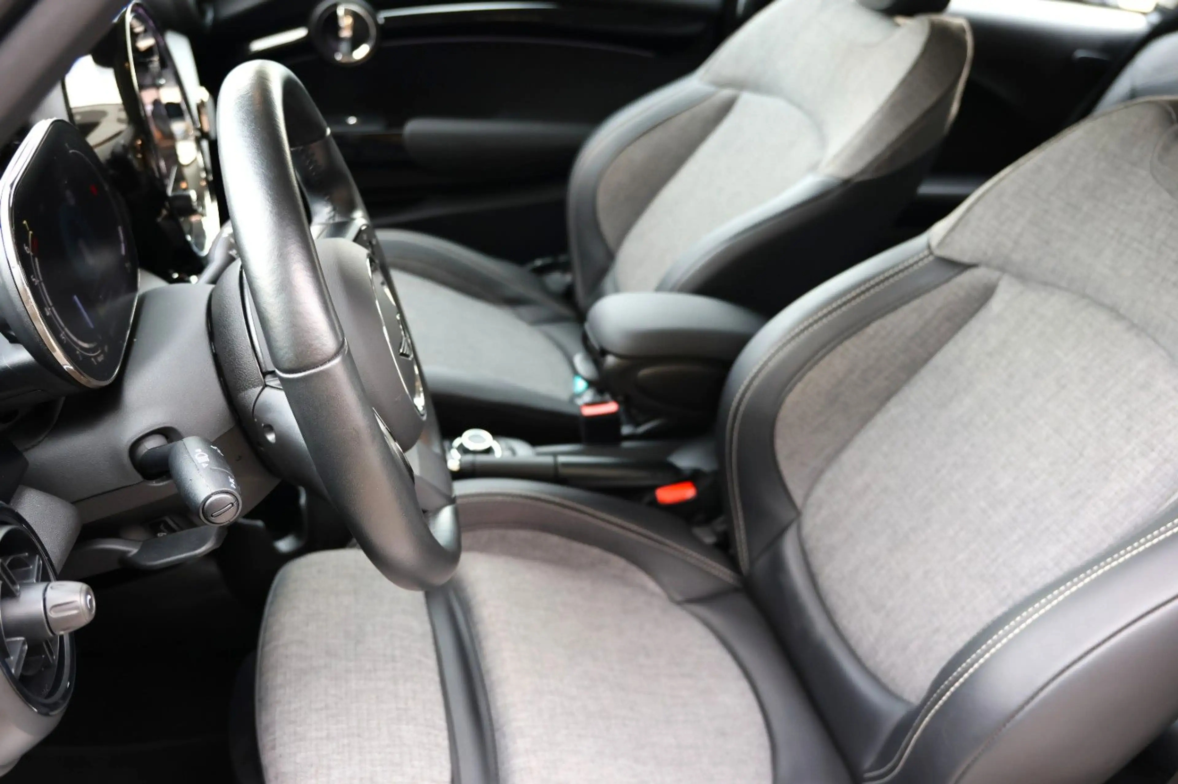 MINI Cooper Trim Premium Extra Navi Mini Garantie9/28 — photo 15