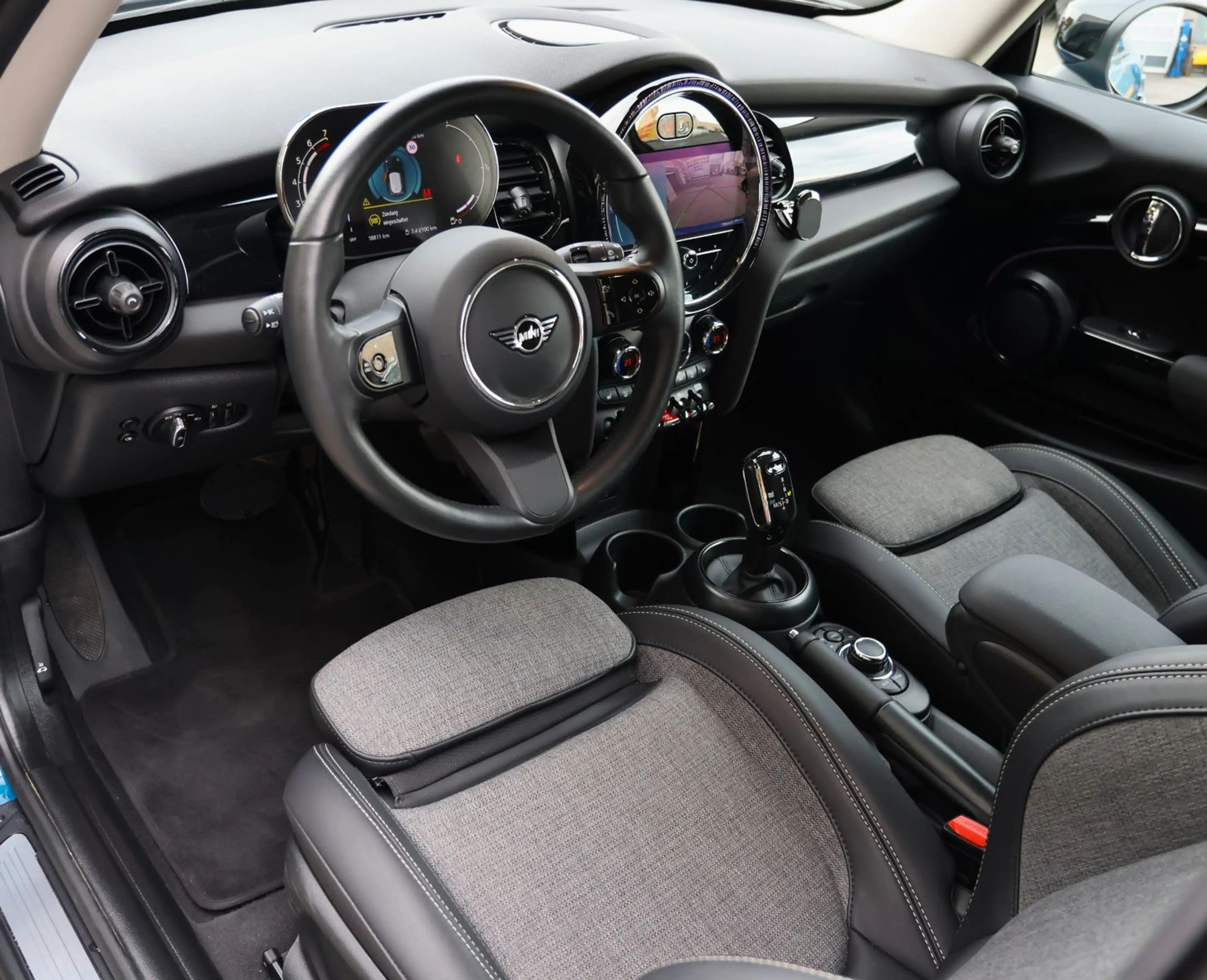 MINI Cooper Trim Premium Extra Navi Mini Garantie9/28 — photo 14