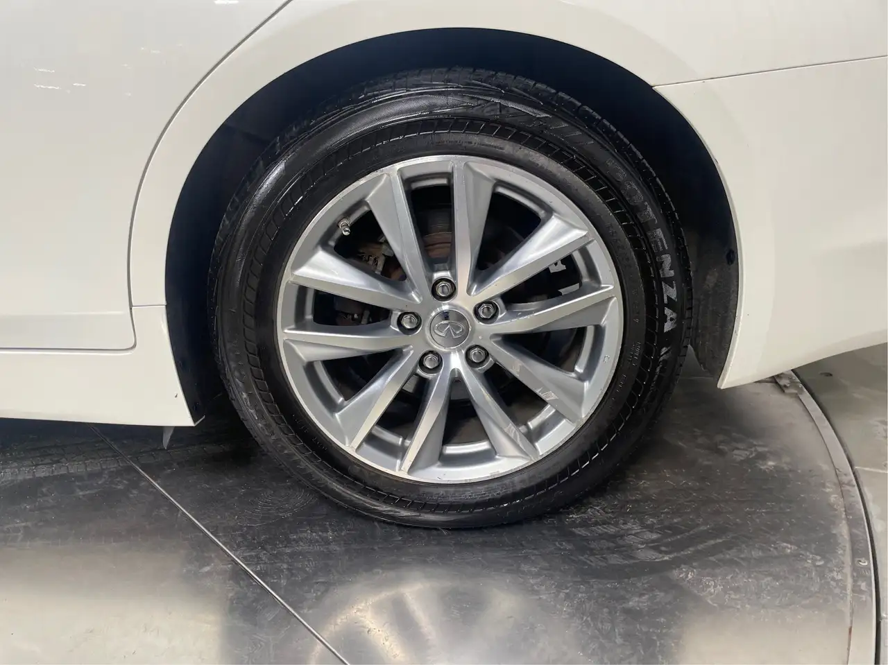 Infiniti Q50 photo Infiniti Q50