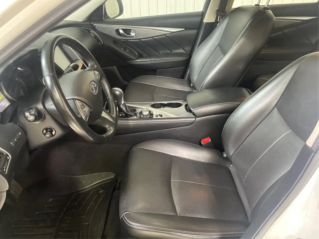 Infiniti Q50 photo Infiniti Q50