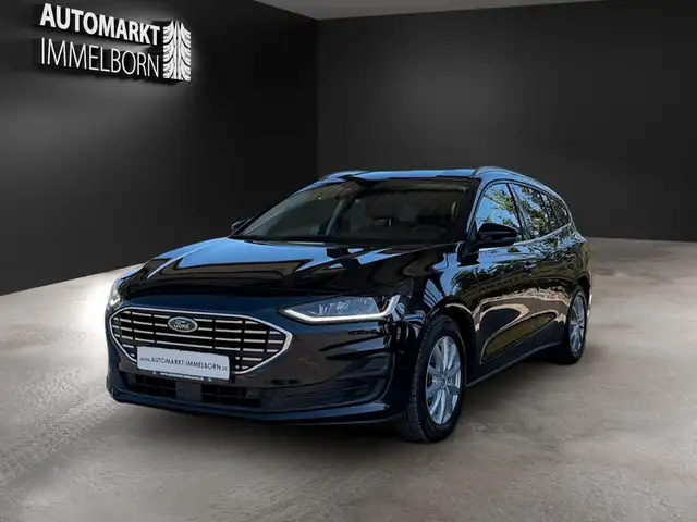 Ford Focus view 6