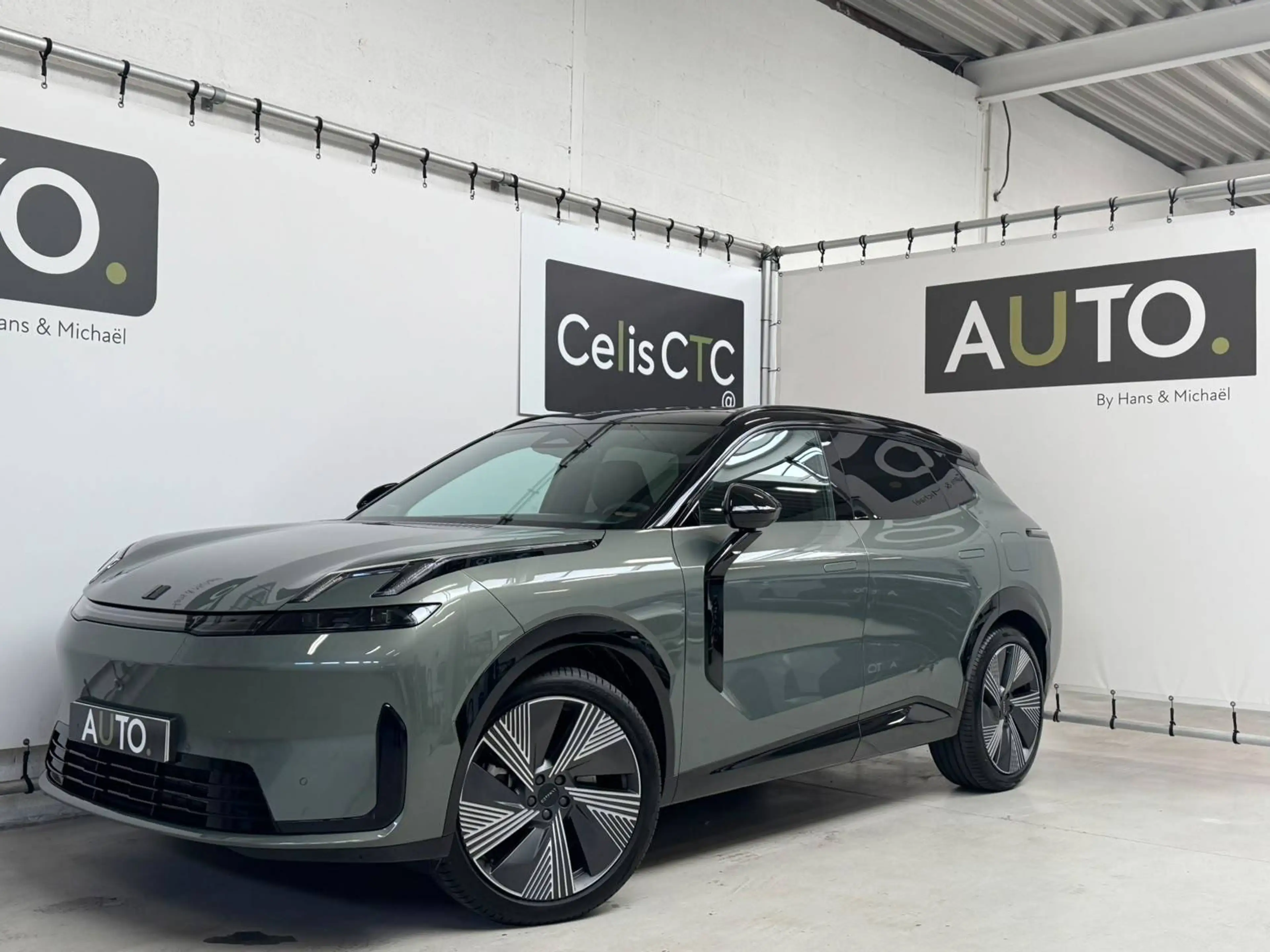 Lynk & Co 08 PHEV More *PANO*AMBIENT LED*360CAM* — photo 23