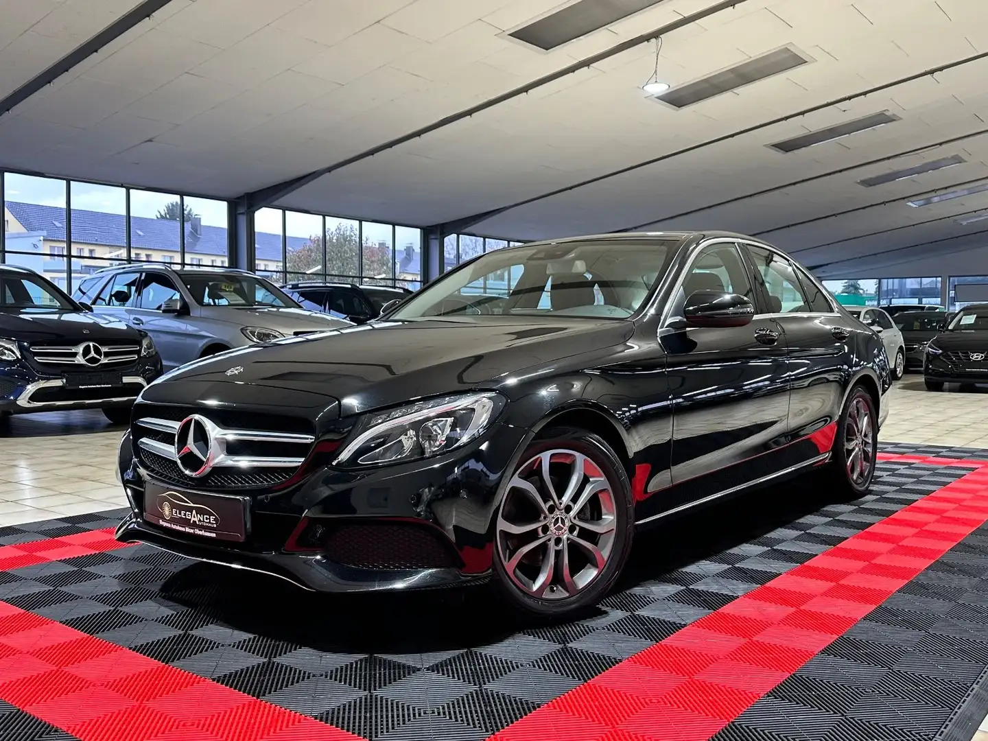 Mercedes-Benz C 180 CGI*AUTOMATIK*LED*NAVI*LIMO*PDC*MFL* Noir - 1