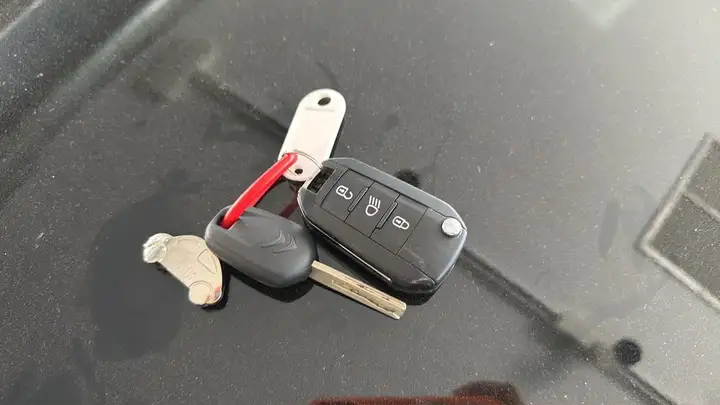 Citroën C3 1.2 PureTech S&S FEEL 2021, foto 17