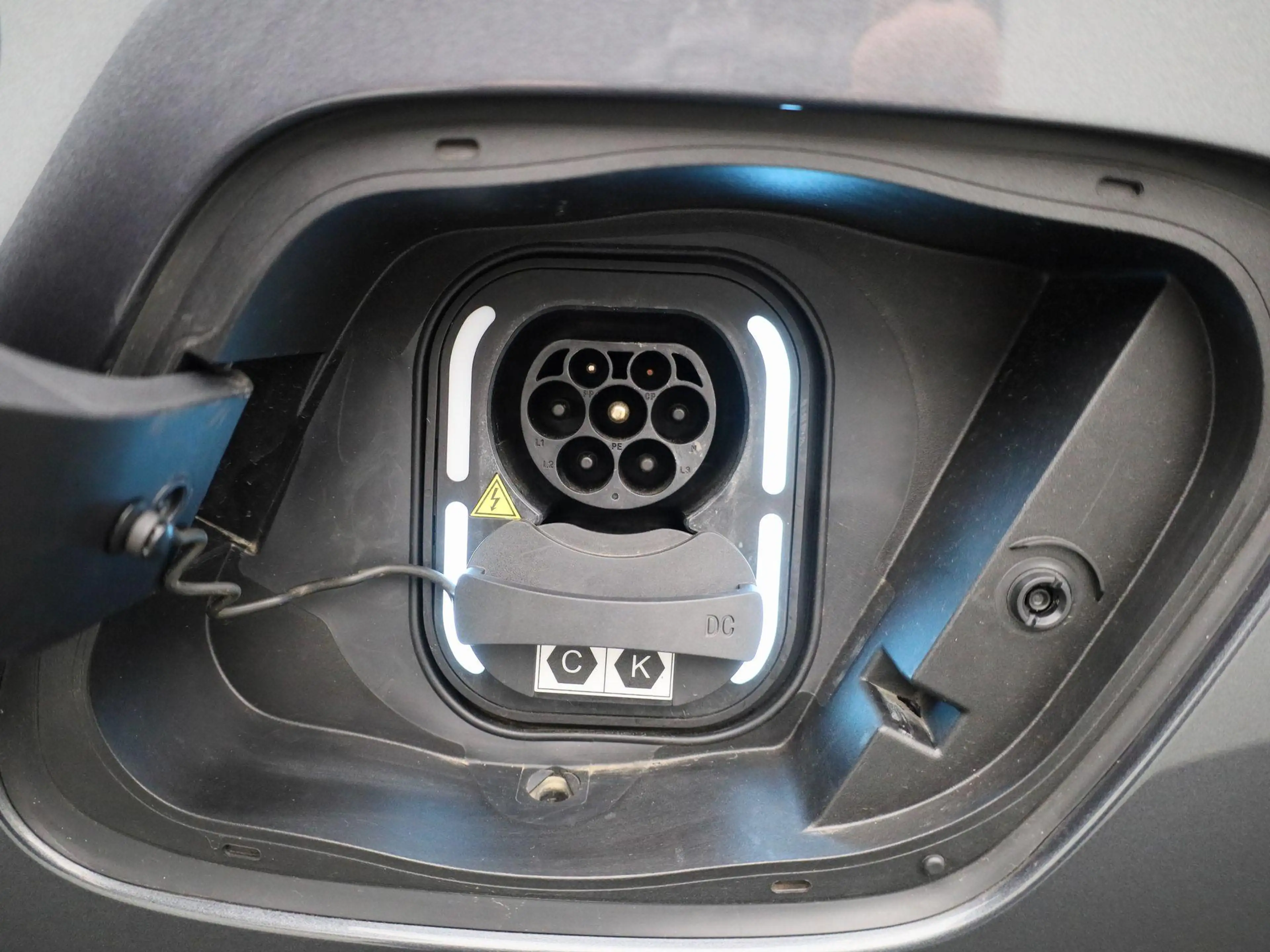 MG MG4 Luxury 64 kWh | 1e-EIG. | SoH 99,3 % | WLTP 435 KM — photo 14